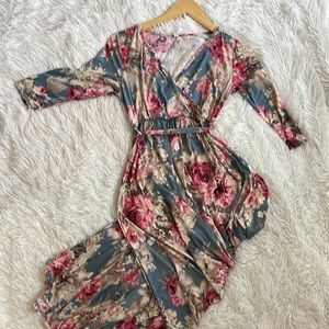 EUC PINK BLUSH MATERNITY MAXI DRESS